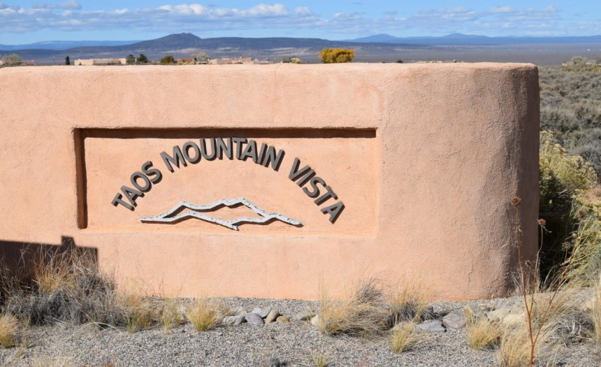 Lot 21 Mountain Vista Drive, Ranchos de Taos, New Mexico 87557, ,Lots/land,For Sale,Mountain Vista Drive,108111