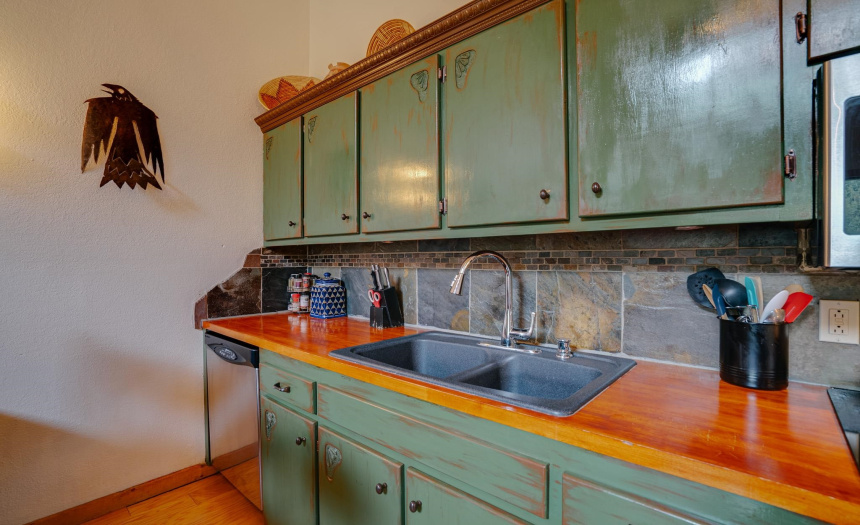 22 Firehouse Road, Taos Ski Valley, New Mexico 87525, 2 Bedrooms Bedrooms, ,2 BathroomsBathrooms,Residential,For Sale,Firehouse Road,110786 22 Firehouse Road, Taos Ski Valley, New Mexico 87525, 2 Bedrooms Bedrooms, ,2 BathroomsBathrooms,Residential,For Sale,Firehouse Road,110786