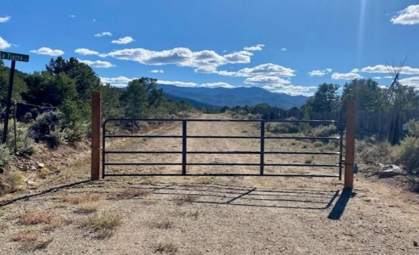 0 La Semilla, Taos, New Mexico 87571, ,Lots/land,For Sale,La Semilla,110870
