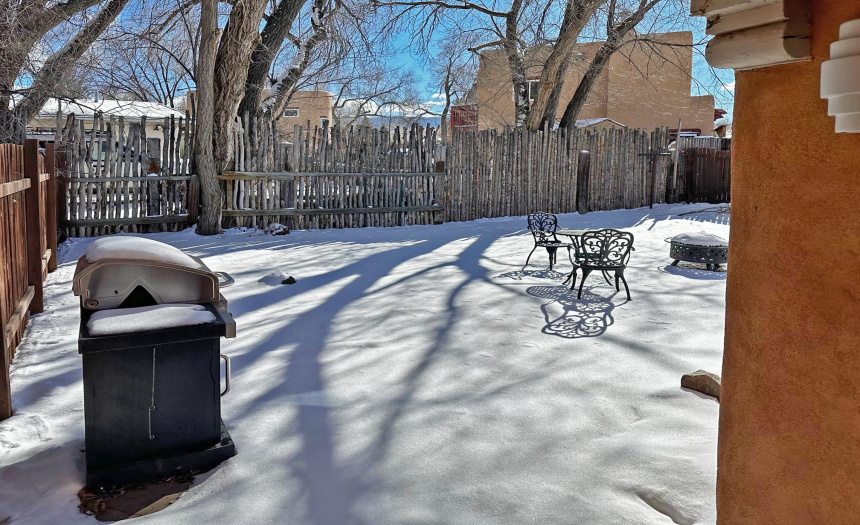 104 Brooks Street, Taos, New Mexico 87571, ,Multi-family,For Sale,Brooks Street,111031
